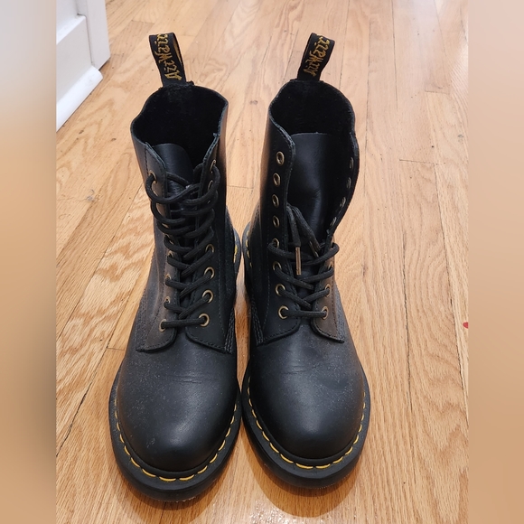 Boots - Picture 1 of 5